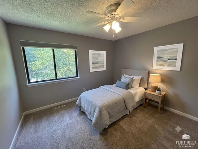 1837 Plymouth Road, Manhattan, KS 66503