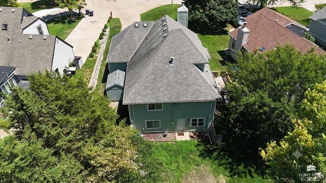 1837 Plymouth Road, Manhattan, KS 66503