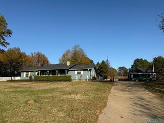 572 EAST MOUNTAIN RD., Longview, TX 75604