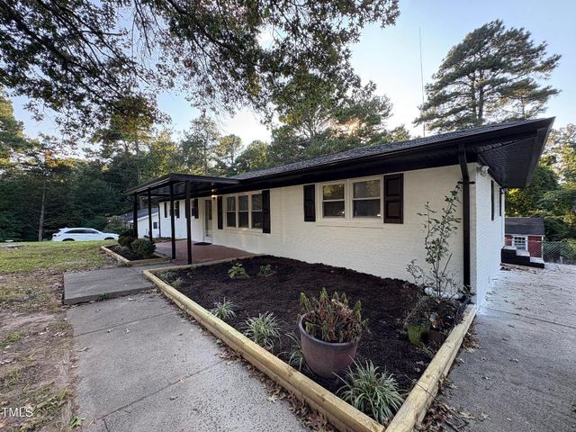 806 Lindley Dr Drive, Durham, NC 27703