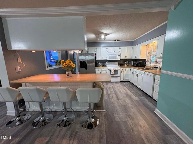 806 Lindley Dr Drive, Durham, NC 27703