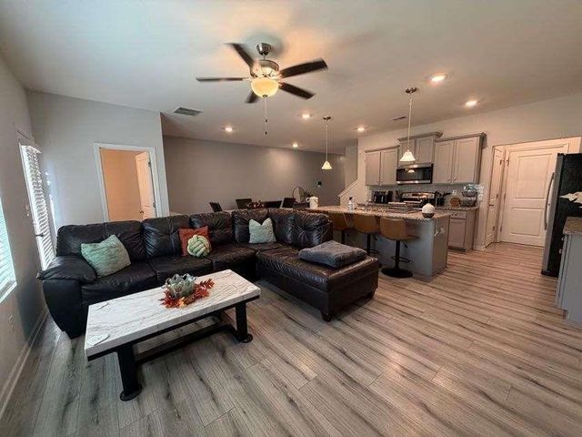 7565 Knoll Hollow Road, Lithonia, GA 30058