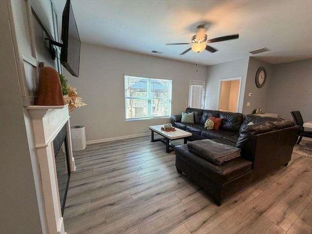 7565 Knoll Hollow Road, Lithonia, GA 30058