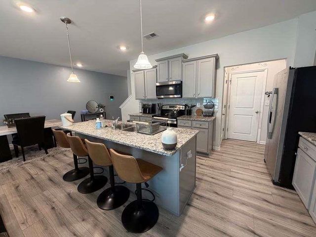 7565 Knoll Hollow Road, Lithonia, GA 30058