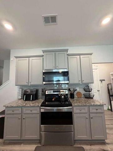 7565 Knoll Hollow Road, Lithonia, GA 30058