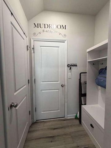 7565 Knoll Hollow Road, Lithonia, GA 30058