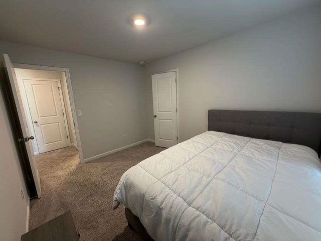 7565 Knoll Hollow Road, Lithonia, GA 30058