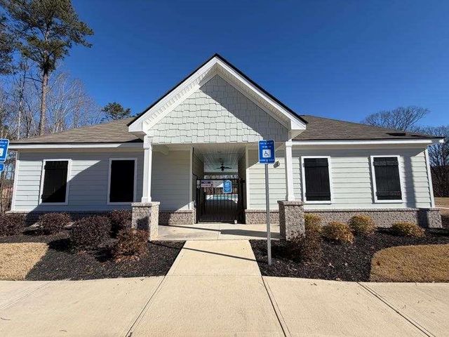 7565 Knoll Hollow Road, Lithonia, GA 30058