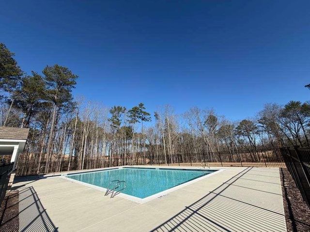 7565 Knoll Hollow Road, Lithonia, GA 30058