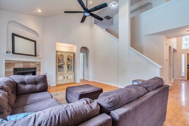 7025 Auckland DR, Austin, TX 78749