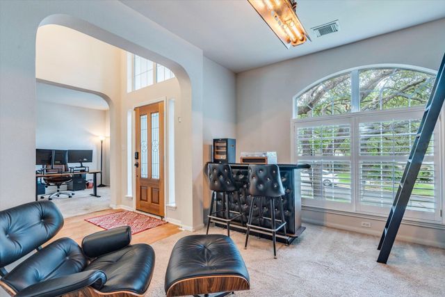 7025 Auckland DR, Austin, TX 78749