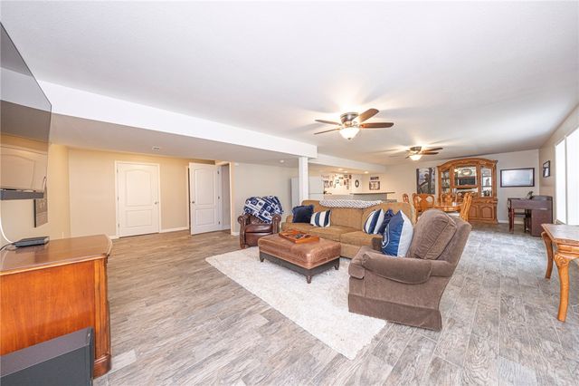 142 DORSCH DRIVE, Cranberry Twp, PA 16066