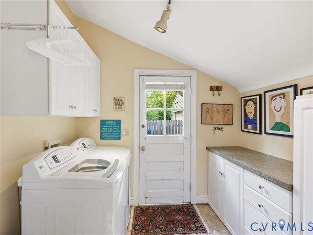 9111 Burkhart Dr, Henrico, VA 23229