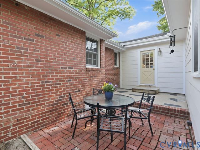9111 Burkhart Dr, Henrico, VA 23229