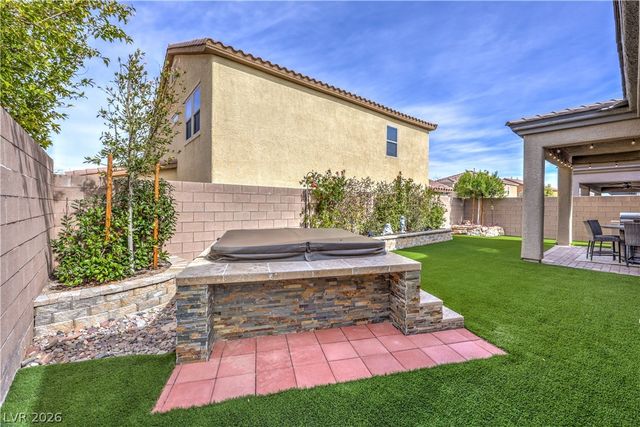 9068 Golden Crow Avenue, Las Vegas, NV 89148