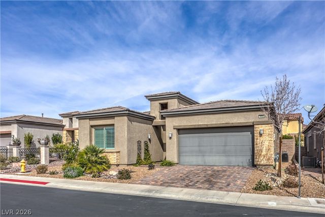 9068 Golden Crow Avenue, Las Vegas, NV 89148