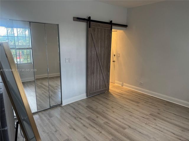 637 12th St 6, Miami Beach, FL 33139