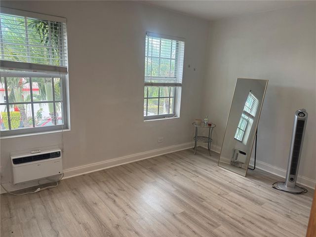 637 12th St 6, Miami Beach, FL 33139