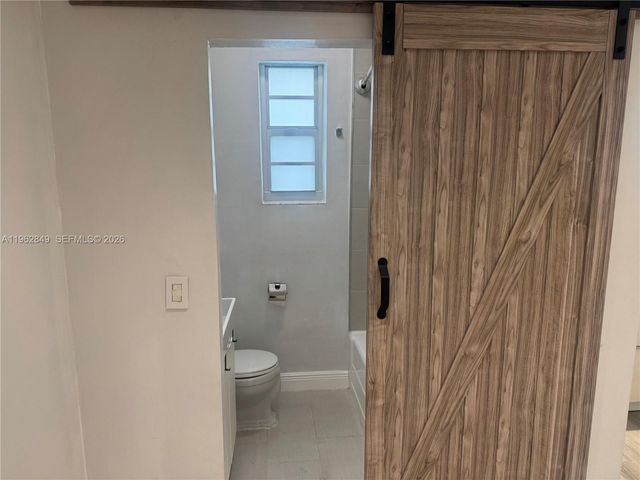 637 12th St 6, Miami Beach, FL 33139