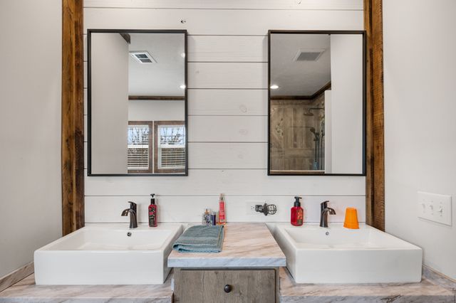 67 Lackey Rd, Kelso, TN 37348