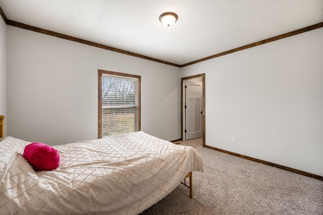 67 Lackey Rd, Kelso, TN 37348