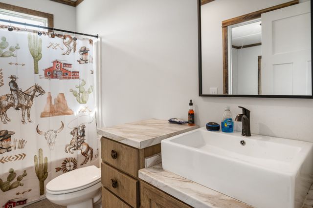 67 Lackey Rd, Kelso, TN 37348