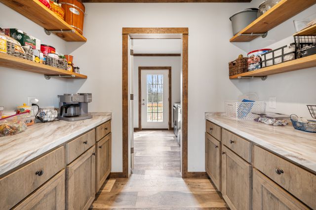 67 Lackey Rd, Kelso, TN 37348