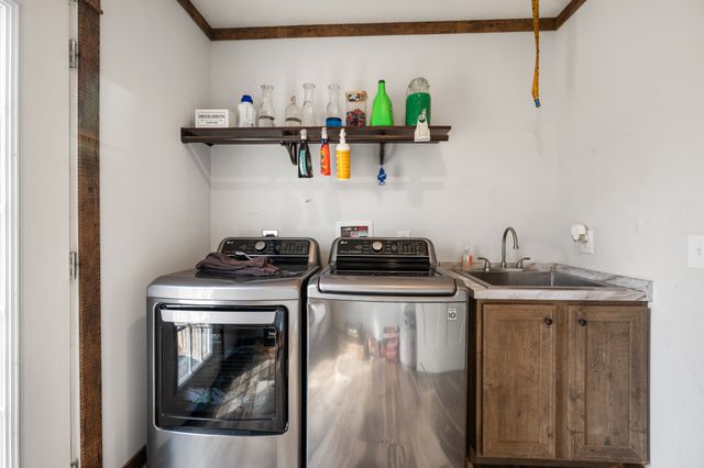 67 Lackey Rd, Kelso, TN 37348