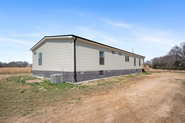 67 Lackey Rd, Kelso, TN 37348