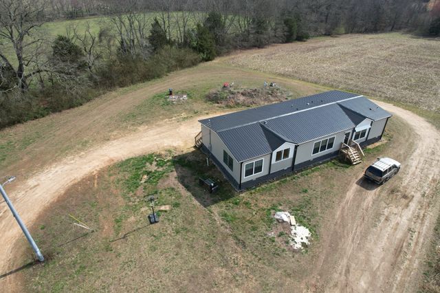 67 Lackey Rd, Kelso, TN 37348