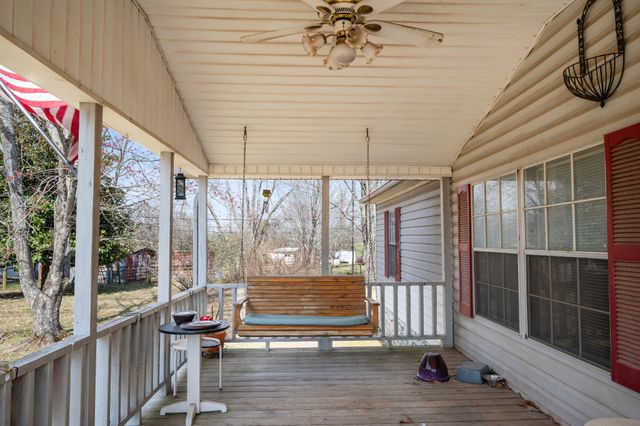 67 Lackey Rd, Kelso, TN 37348