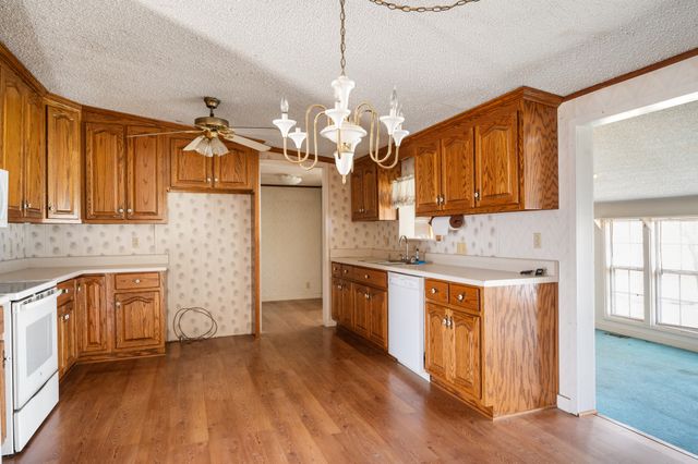 67 Lackey Rd, Kelso, TN 37348