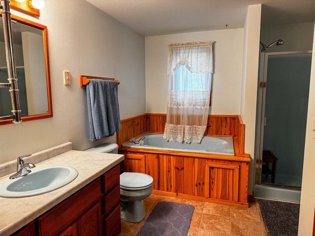 N9960 MEADOWLARK LANE, Crivitz, WI 54114