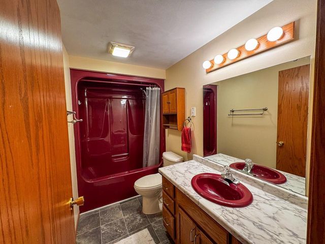 N9960 MEADOWLARK LANE, Crivitz, WI 54114