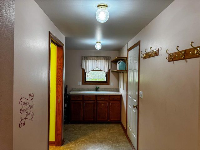 N9960 MEADOWLARK LANE, Crivitz, WI 54114