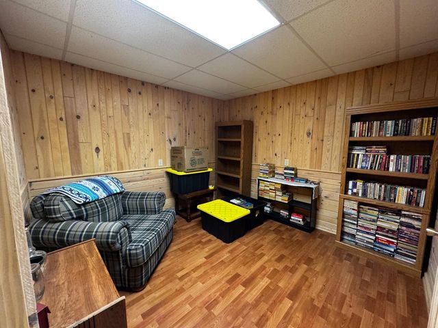 N9960 MEADOWLARK LANE, Crivitz, WI 54114