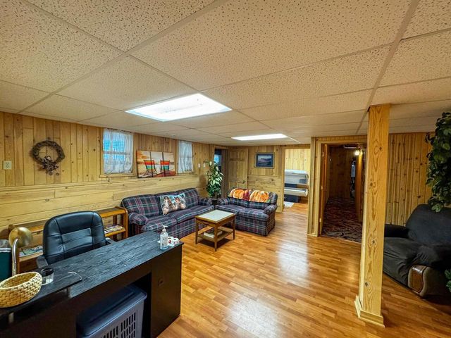 N9960 MEADOWLARK LANE, Crivitz, WI 54114