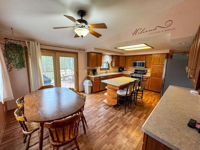 N9960 MEADOWLARK LANE, Crivitz, WI 54114