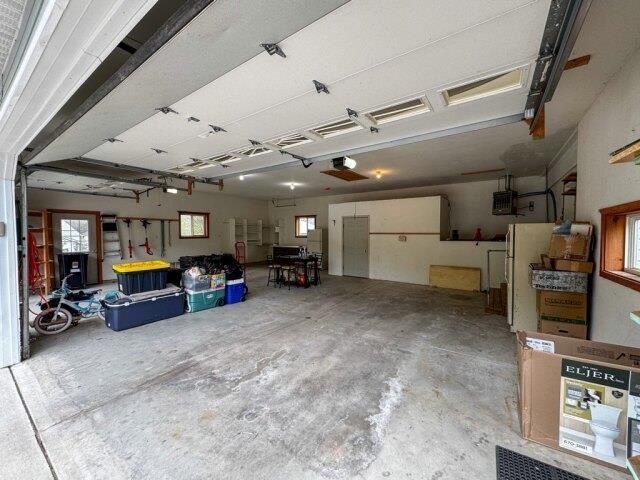 N9960 MEADOWLARK LANE, Crivitz, WI 54114