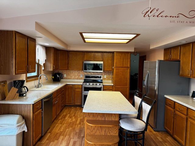 N9960 MEADOWLARK LANE, Crivitz, WI 54114