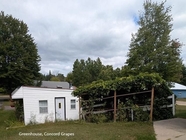 N9960 MEADOWLARK LANE, Crivitz, WI 54114