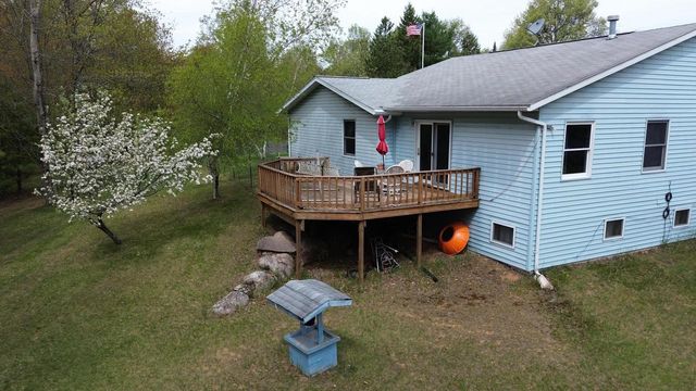 N9960 MEADOWLARK LANE, Crivitz, WI 54114