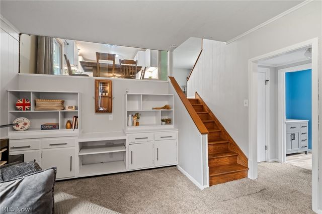 2591 Woodview Road, Uniontown, OH 44685