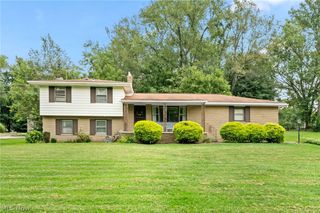 2591 Woodview Road, Uniontown, OH 44685