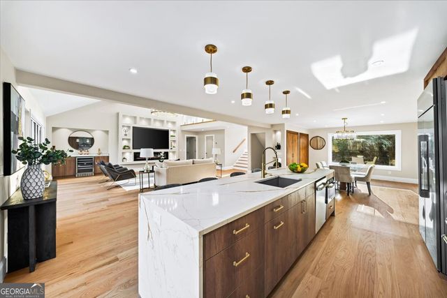 250 Bruton Way, Sandy Springs, GA 30342