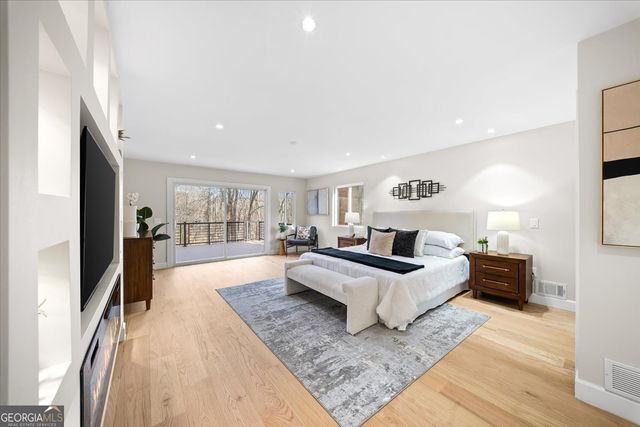 250 Bruton Way, Sandy Springs, GA 30342