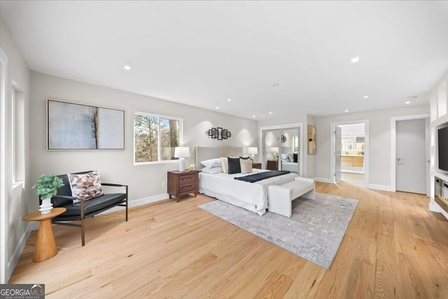 250 Bruton Way, Sandy Springs, GA 30342