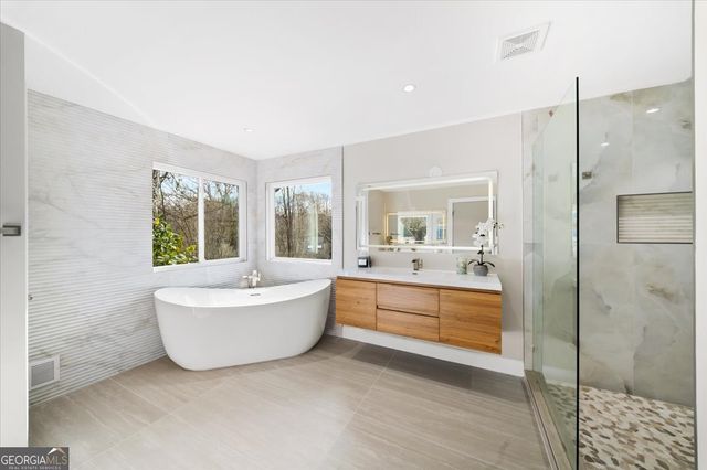 250 Bruton Way, Sandy Springs, GA 30342