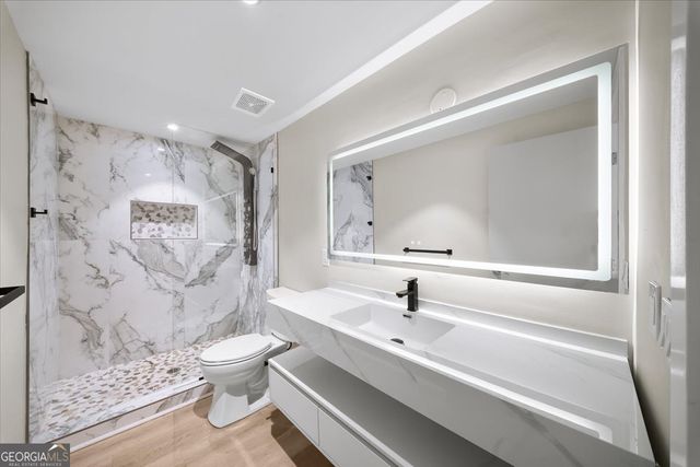 250 Bruton Way, Sandy Springs, GA 30342