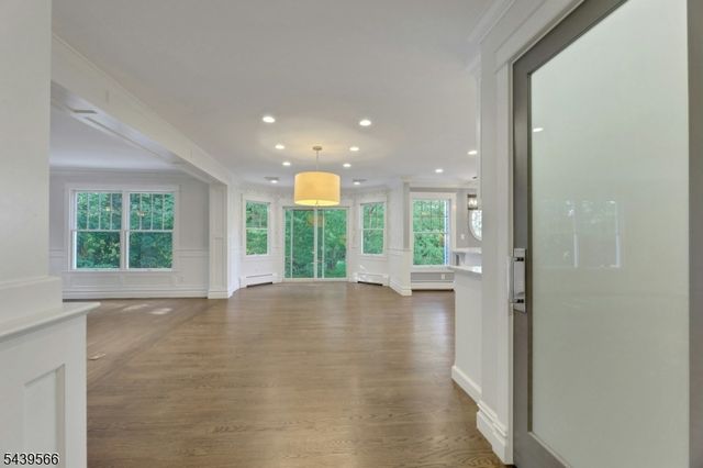 28 Serrell Dr, Montvale Boro, NJ 07645